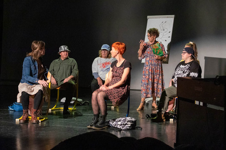 Predstava Kit na plaži (6)